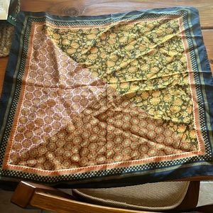 ORVIS Scarf. %100 Silk